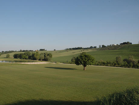 il lago nella valle